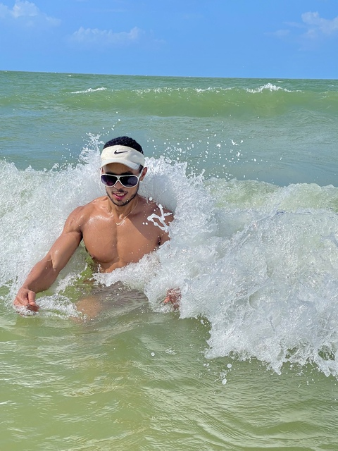 OnlyFans 헤더 사진 thegatopreto