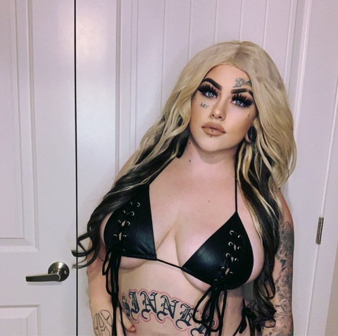 Снимка на заглавие на OnlyFans thickaa