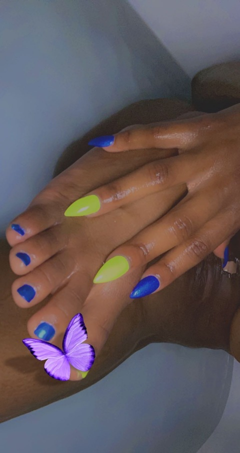 Снимка на заглавие на OnlyFans tinybowleggs