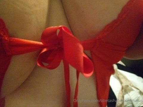 OnlyFans üst resmi titietashabigbustmature