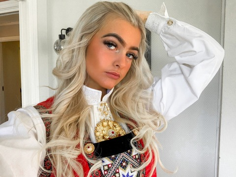 OnlyFans üst resmi tuvas03