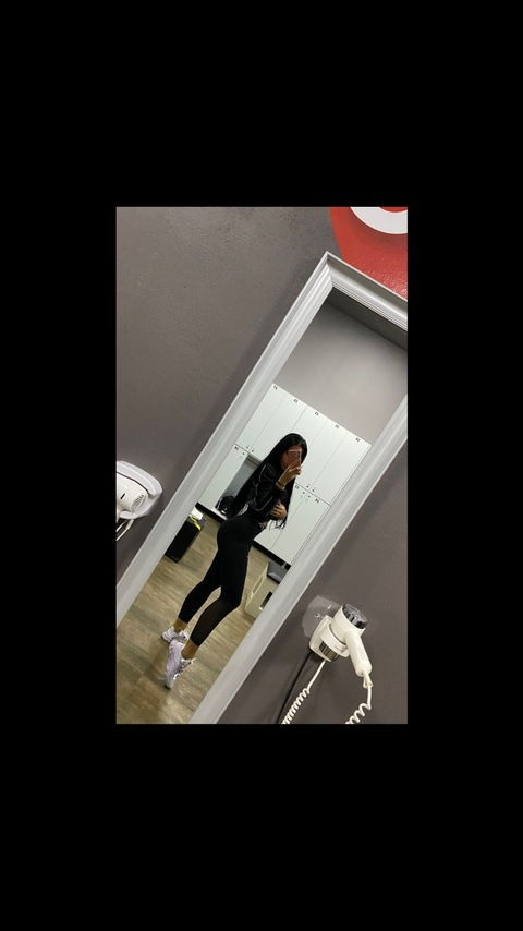 OnlyFans हेडर तस्वीर u160864533