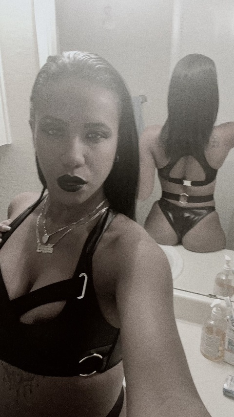 Image d'en-tête OnlyFans u93422830