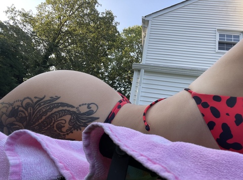 OnlyFans üst resmi viewintoskyez