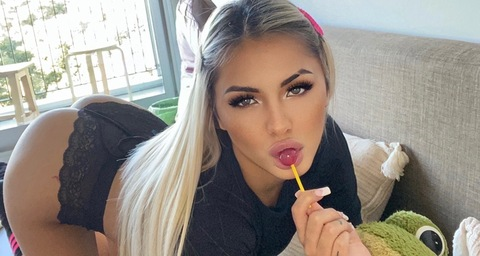 Gambar header OnlyFans viplolaxo