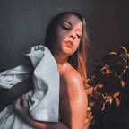 OnlyFansのプロフィール写真w_star