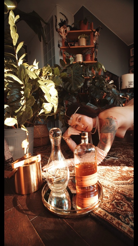 OnlyFansヘッダー写真 xmishacrossx