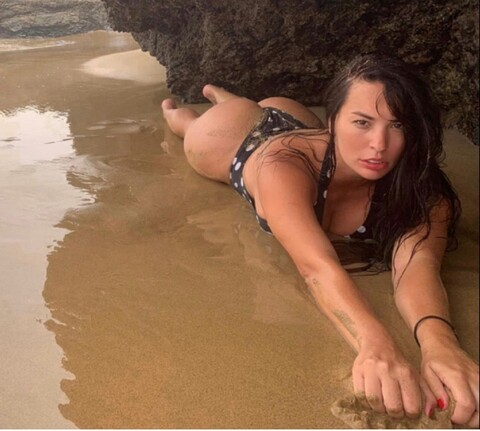 Gambar header OnlyFans yarelirodriguez_g