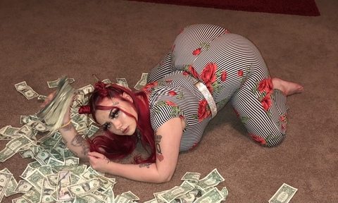 OnlyFans Titelbild yazmiinsno