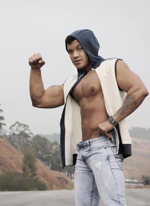 OnlyFans üst resmi yeswecanbaby