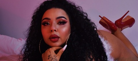 OnlyFansヘッダー写真 ymalouisa