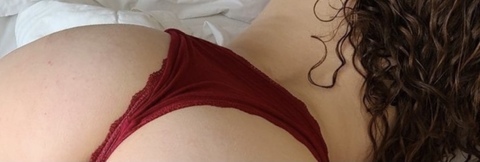 Imagem de cabeçalho do OnlyFans your_submissive_doll