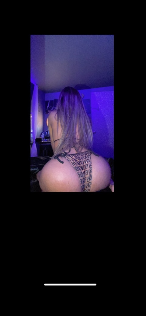 Image d'en-tête OnlyFans yourmansobssesion