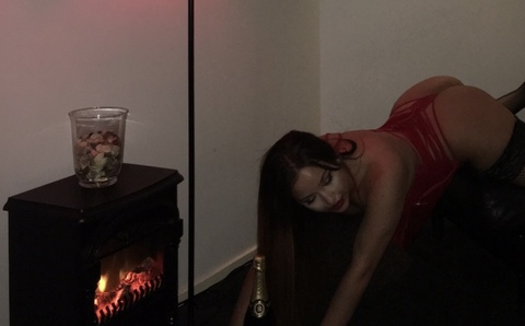 Gambar header OnlyFans zara.heart